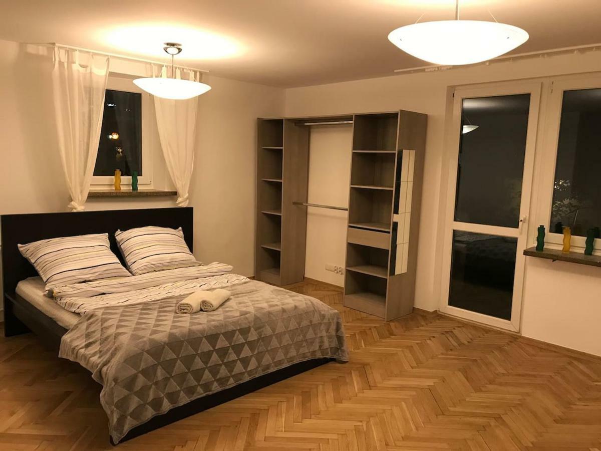 Appartamento Anita Apartament Nowowiejska Varsavia Esterno foto