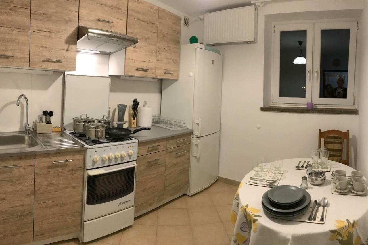 Appartamento Anita Apartament Nowowiejska Varsavia Esterno foto