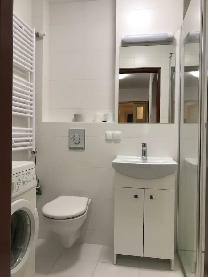 Appartamento Anita Apartament Nowowiejska Varsavia Esterno foto